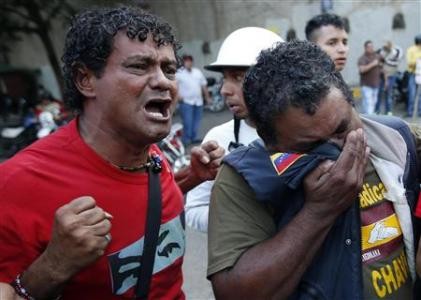 Nước mắt và tiếng khóc than đang bao trùm khắp mọi miền đất nước Venezuela.