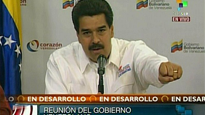 Phó Tổng thống Maduro tuyên bố trục xuất 2 quan chức quân sự Mỹ và cáo buộc Washington âm mưu đầu độc bệnh ung thư cho ông Chavez.