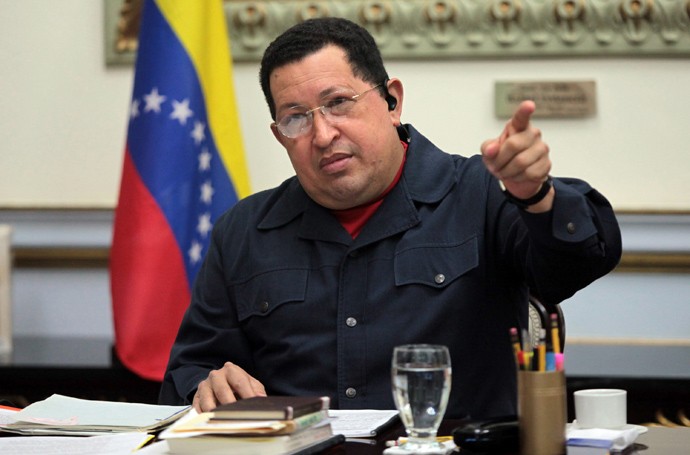 Trong tháng 12 năm 2011, Tổng thống Chavez đã từng cáo buộc Mỹ đã bí mật truyền bệnh ung thư cho các nhà lãnh đạo đối lập trong khu vực.