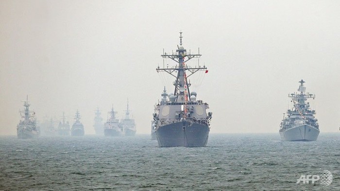USS Fitzgerald (giữa) sẽ làm nhiệm vụ trực chiến ở ngoài khơi bờ biển Hàn Quốc.