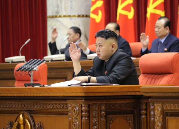 Nhà lãnh đạo Triều Tiên Kim Jong-un và các quan chức cấp cao khác