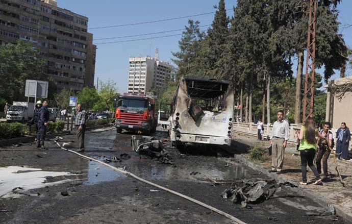 Một chiếc xe khác bị thiệt hại trong vụ đánh bom.