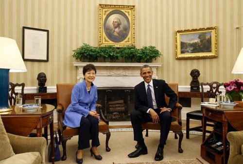 Tổng thống Hàn Quốc gặp gỡ Tổng thống Mỹ tại Nhà Trắng hôm 8/5.