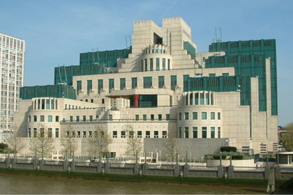 Trụ sở MI6 tại London.