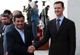Tổng thống Syria Bashar al-Assad (phải) và Tổng thống Iran Mahmoud Ahmadinejad.