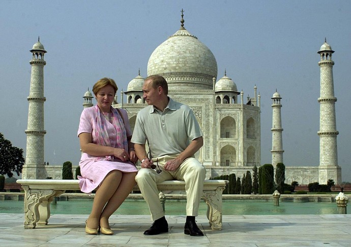 Vợ chồng Tổng thống Putin trong chuyến thăm Ấn Độ năm 2000.