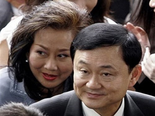 Vợ chồng cựu Thủ tướng Shinawatra.