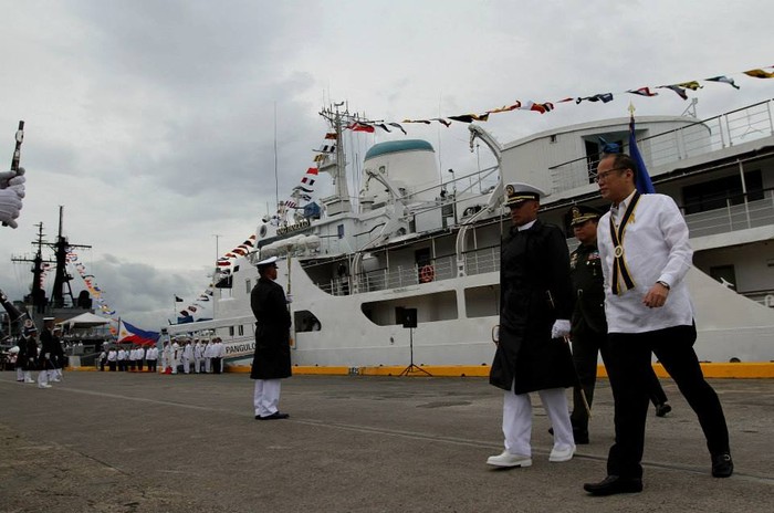 Chiếc tàu thứ nhất, BRP Gregorio del Pilar, Philippines đã nhận năm 2011.