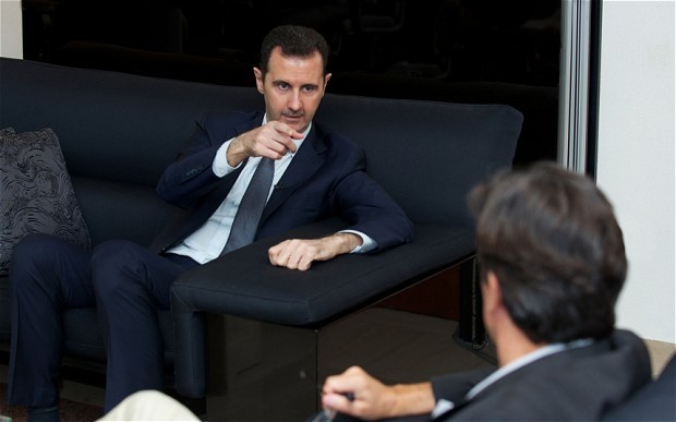 Tổng thống Syria Bashar al-Assad trong một cuộc phỏng vấn với tờ Le Figaro tại Damascus