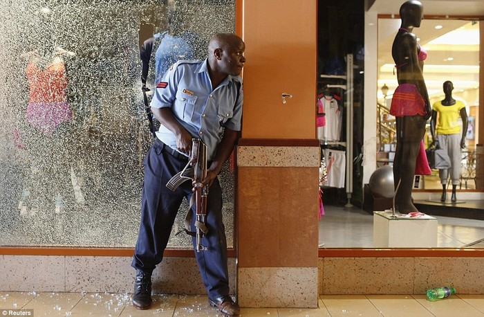Cảnh sát Kenya truy tìm cách tay súng.