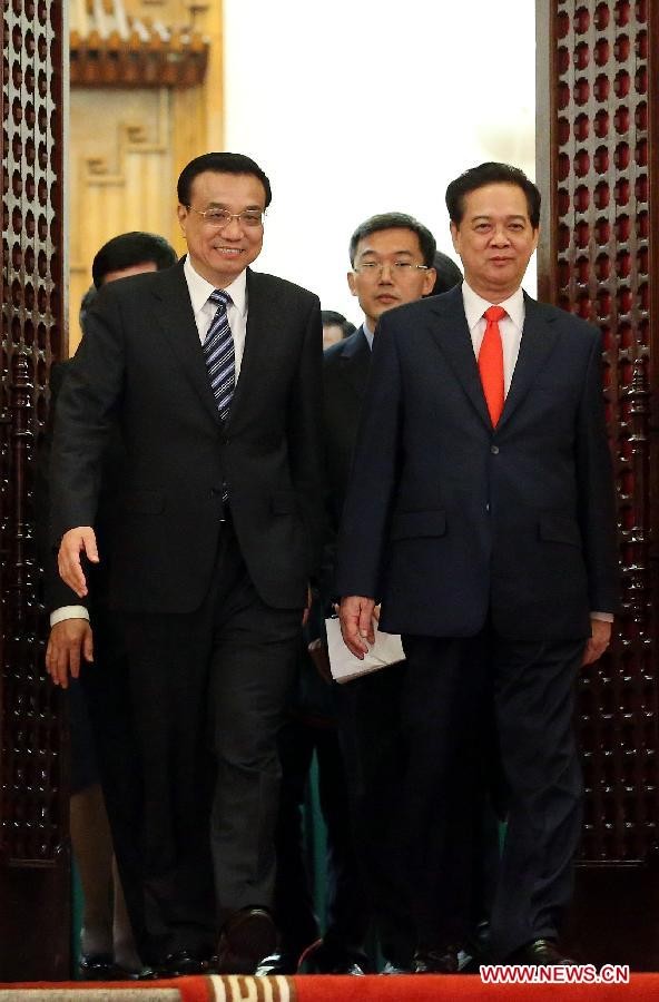 Thủ tướng Nguyễn Tấn Dũng và Thủ tướng Trung Quốc Lý Khắc Cường.