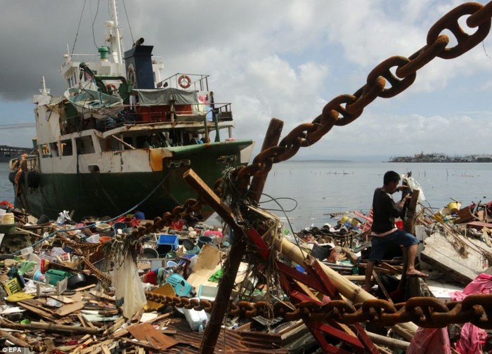 Cảnh tan hoang do bão Haiyan để lại ở Philippines