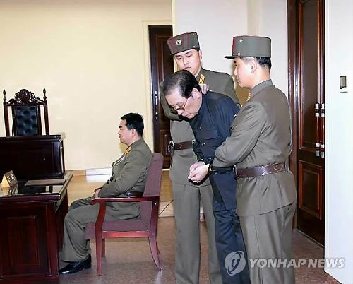 Jang Song-thaek bị tử hình ngay sau phiên tòa ngày hôm qua.