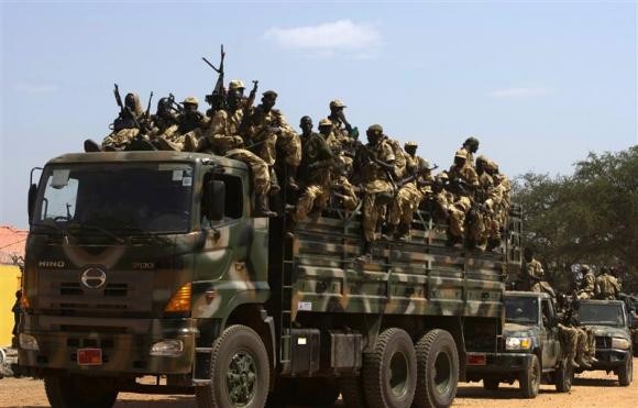 Quân đội Nam Sudan được triển khai trấn áp những kẻ nổi loạn.