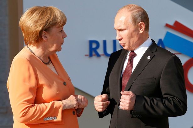 Giữa ông Putin và bà Merkel có một mối quan hệ đặc biệt gần gũi.