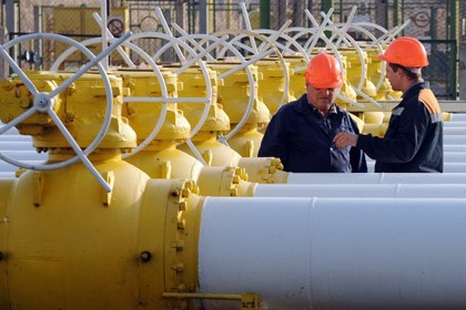 Gazprom tuyên bố sẽ cắt chương trình giảm giá mua khí đốt cho Ucraine từ tháng 4 và tích cực đòi các khoản nợ cũ.