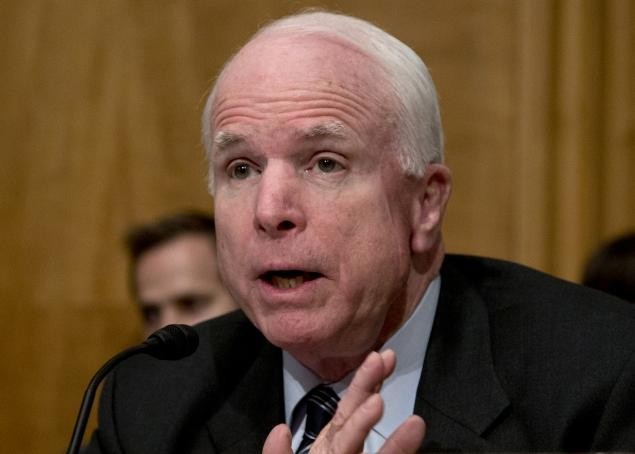 Thượng nghị sĩ bang Arizona John McCain