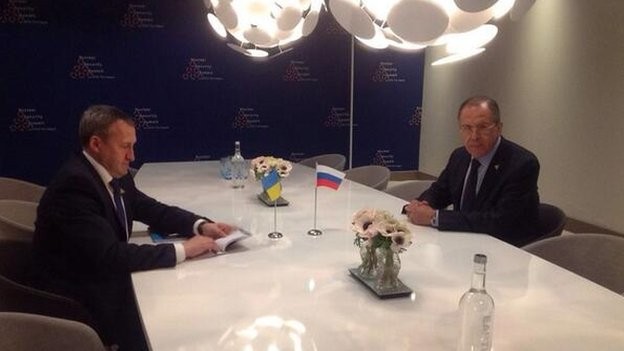 Hình ảnh về cuộc hội đàm đầu tiên giữa Ngoại trưởng Nga và người đồng cấp Ukraine hôm 24.3.