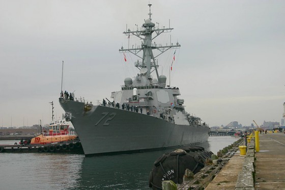 Tàu USS Mahan.
