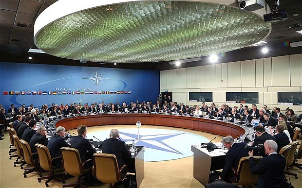NATO sẽ ra quyết định triển khai lực lượng tới Đông Âu hay không vào tuần tới.