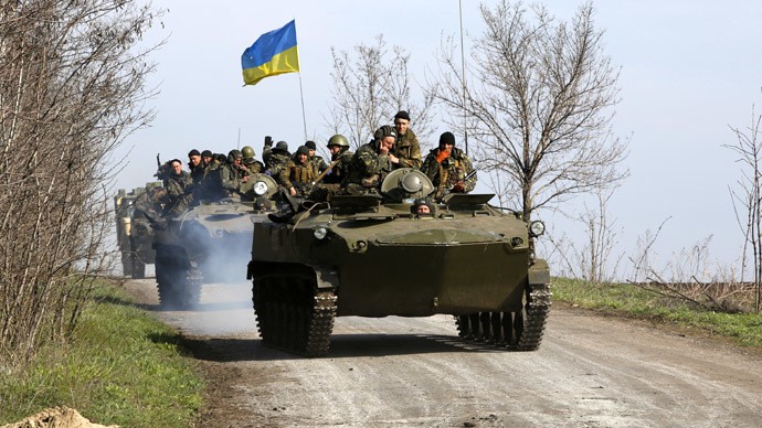 Quân đội Ukraine vẫn hoạt động chống khủng bố ở phía Đông bất chấp thỏa thuận quốc tế.
