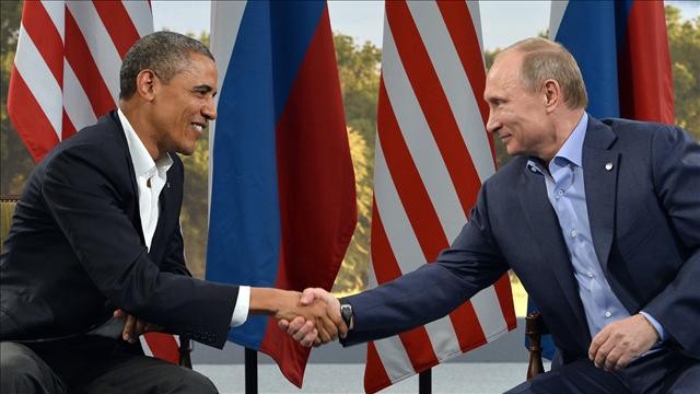 Cái bắt tay giữa Obama và Putin