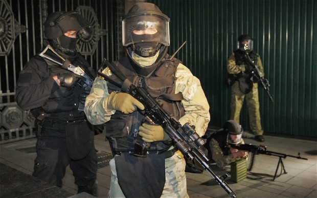 Lực lượng an ninh Ukraine tại Kiev.