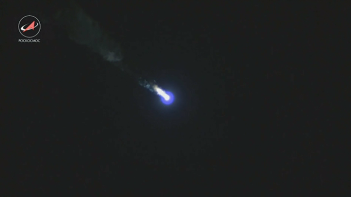 Tên lửa Proton M rơi ngay sau khi rời bệ phóng.