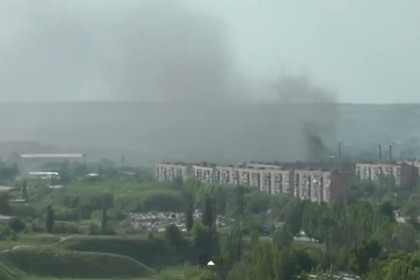 Khói bốc lên từ Kramatorsk trong các cuộc giao tranh ngày 18/5.