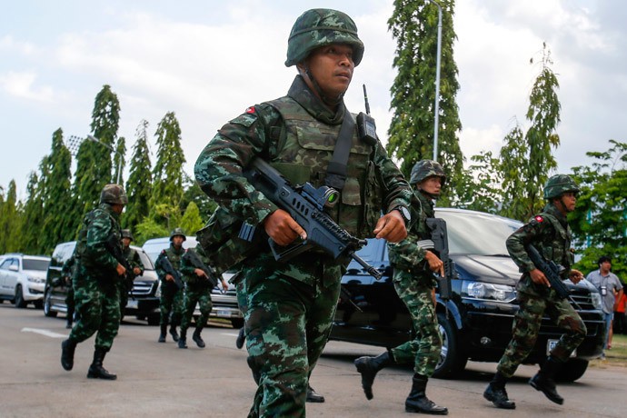 Tướng Prayut không đưa ra dấu hiệu cho thấy quân đội sẽ nắm giữ quyền lực trong bao lâu, nhưng cho biết sẽ &quot;bắt đầu cải cách chính trị&quot; mà không đưa ra chi tiết.