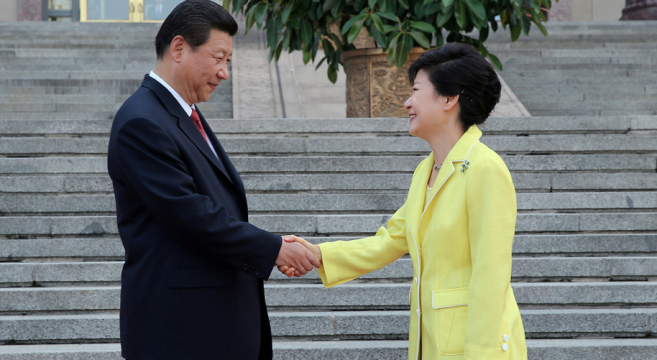 Chủ tịch Trung Quốc Tập Cận BÌnh và Tổng thống Hàn Quốc Park Geun Hye.