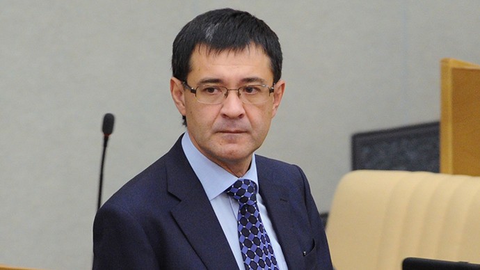 Nghị sĩ Valery Sleznyov.