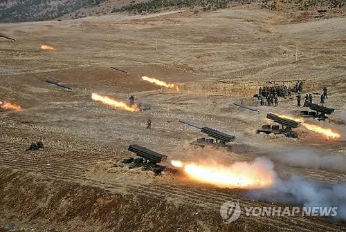 Triều Tiên tập trận pháo binh tháng 3/2013.