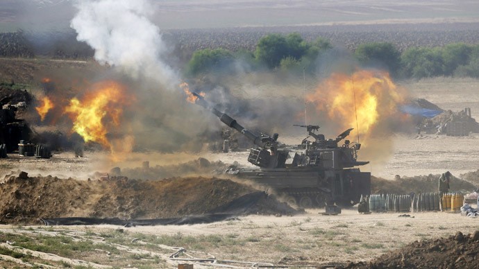Quân đội Israel pháo kích về phía Gaza.