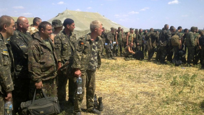 438 binh sĩ Ukraine vừa xin tị nạn tại Nga.