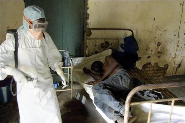 Các nhân viên y tế tại Liberia đang bỏ việc vì sợ lây nhiễm, sợ phải cách ly.