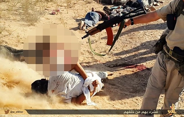 Các cuộc tàn sát đẫm máu tiếp tục diễn ra tại các khu vực do IS kiểm soát.
