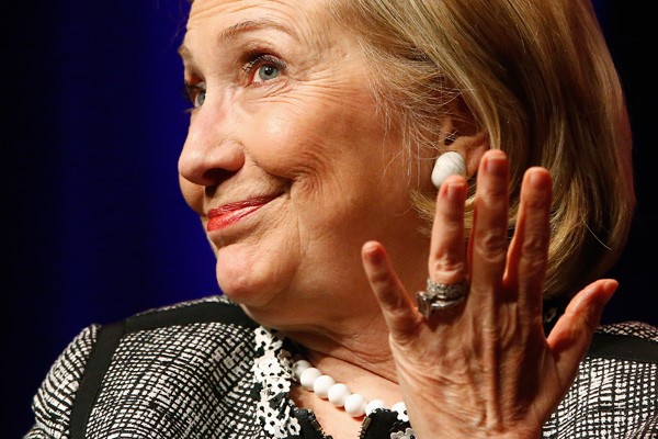Bà Clinton được tin là đang hành xử như một tân Tổng thống Mỹ.