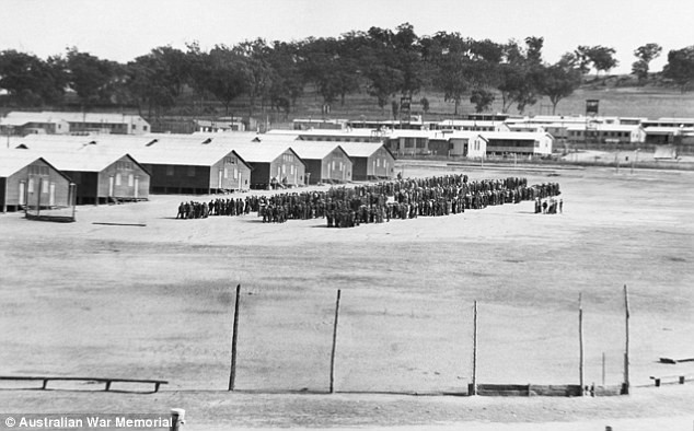 Tù nhân Nhật Bản trong nhà tù Cowra.