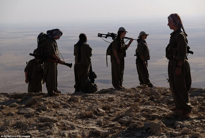 Những người phụ nữ dũng cảm này cho đến nay vẫn là lực lượng chính giúp đem lại thành công trong chiến dịch ngăn chặn bước tiến của IS.
