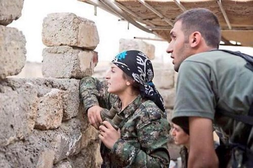 Những người Kurd Syria đang bảo vệ Kobani.