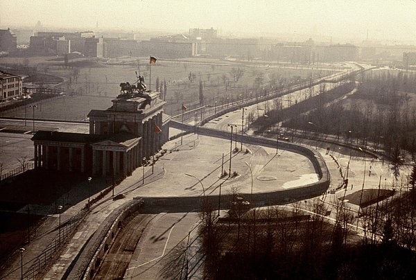 Bức tường Berlin khi còn là biểu tượng chống phát xít.