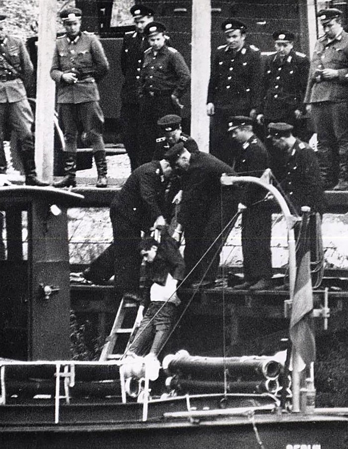 Gunter Litfin, người đầu tiên bị bắn trong khi cố gắng trốn thoát qua bức tường Berlin ngày 24 tháng 8 năm 1961.