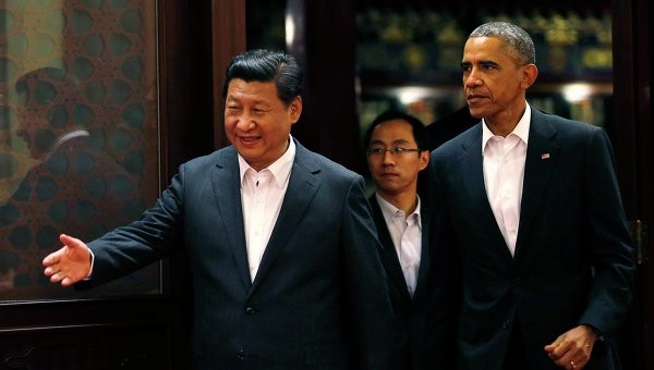Chủ tịch Trung Quốc Tập Cận Bình (trái) và Tổng thống Mỹ Barack Obama (phải).