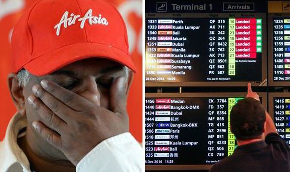 Giám đốc điều hành AirAsia Tony Fernandes thông báo về sự mất tích của chuyến bay mang mã hiệu QZ8501.
