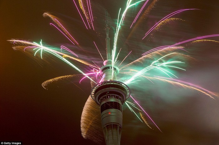 Một bắn pháo hoa rực rỡ tại Auckland, New Zealand.
