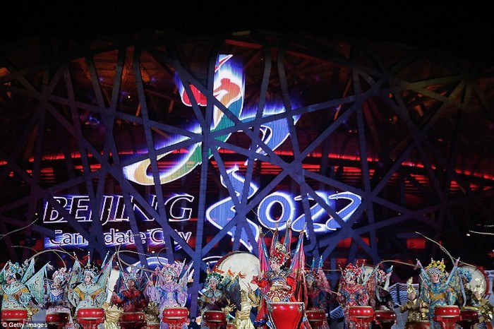 Trung Quốc tưng bừng đón năm mới tại làng Olympic, Bắc Kinh.