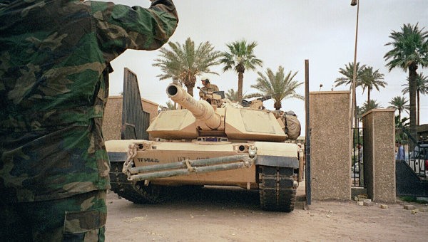 Xe tăng Abrams M-1A1.
