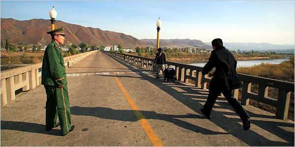 Biên giới Trung-Triều.