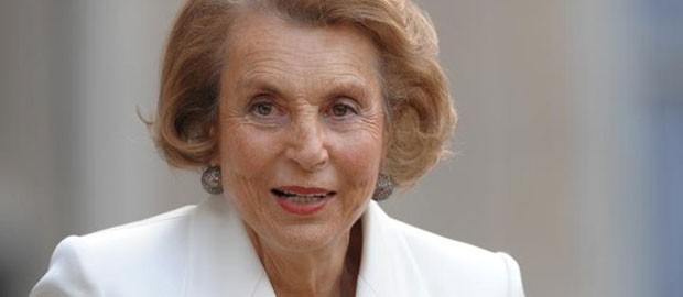 Người thừa kế công ty mỹ phẩm danh tiếng L&apos;Oreal, Liliane Bettencourt (82 tuổi).